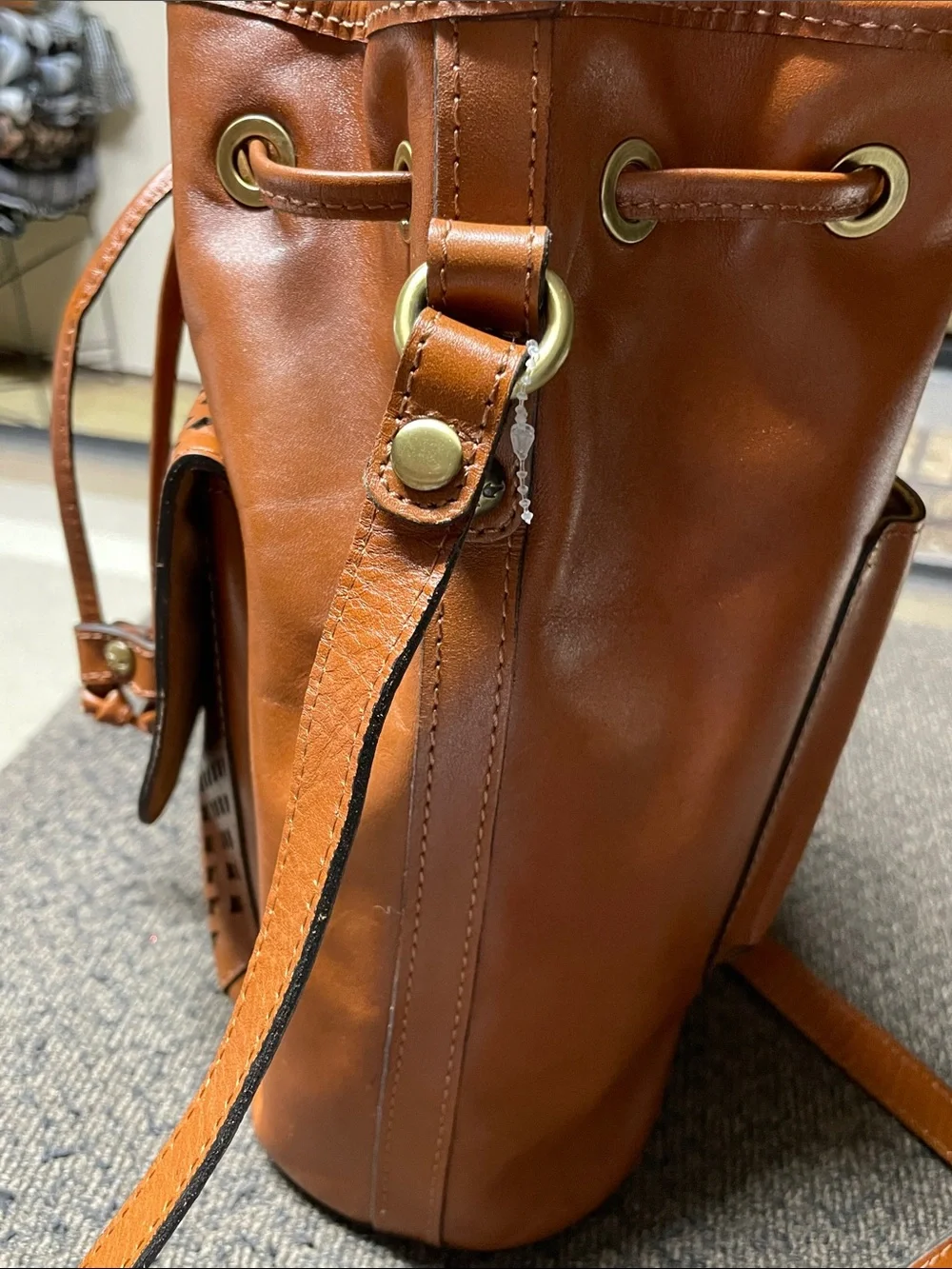 Patricia Nash Sabina Drawstring Bucket Bag w/ perforated Front Pocket NWOT